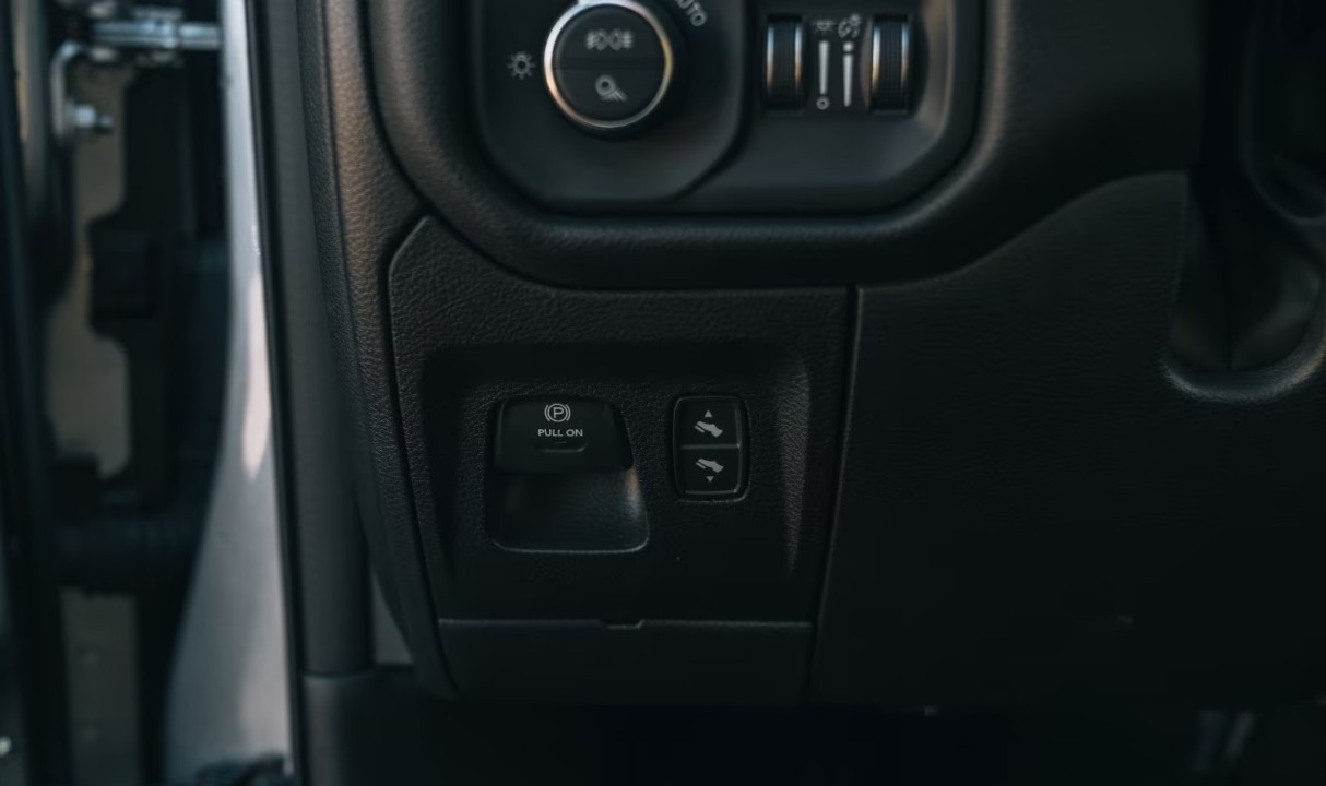 Dodge RAM 1500 Rebel - foto 20
