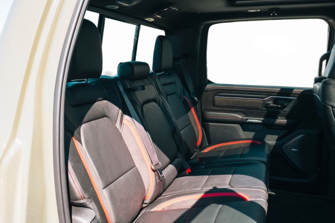Dodge RAM 1500 RHO - foto 26