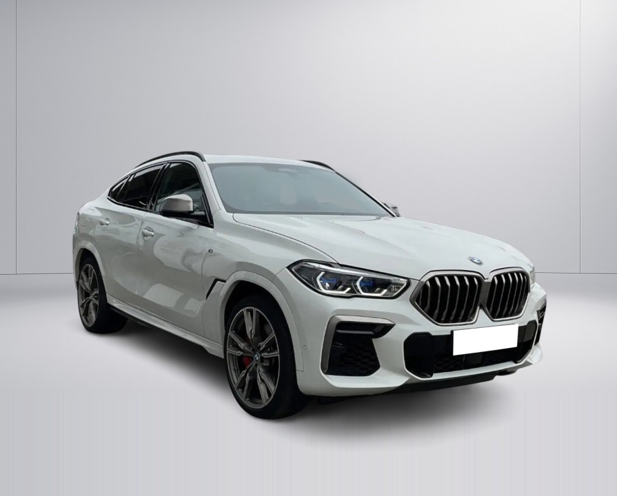 BMW X6 M50i