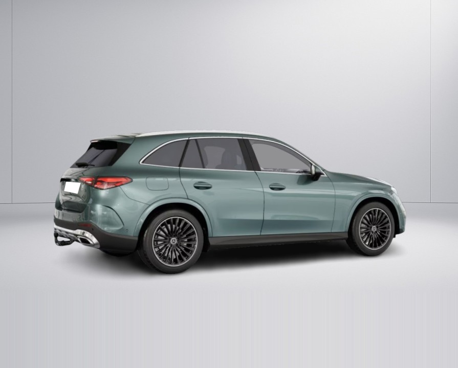 Mercedes-Benz GLC 300d 4MATIC AMG (4)