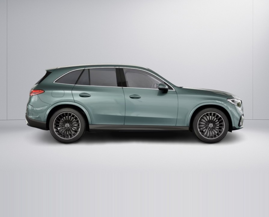 Mercedes-Benz GLC 300d 4MATIC AMG (3)