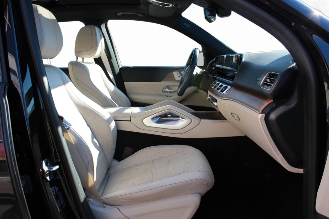 Mercedes-Benz GLE 400d 4MATIC AMG - foto 9