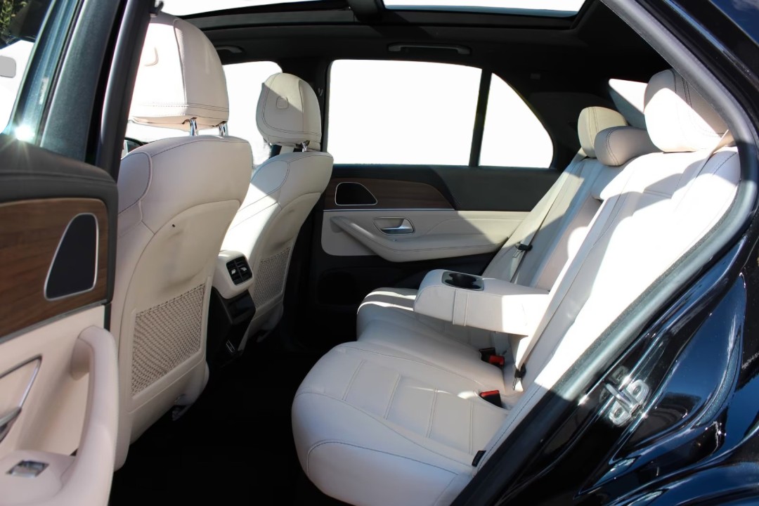 Mercedes-Benz GLE 400d 4MATIC AMG - foto 15