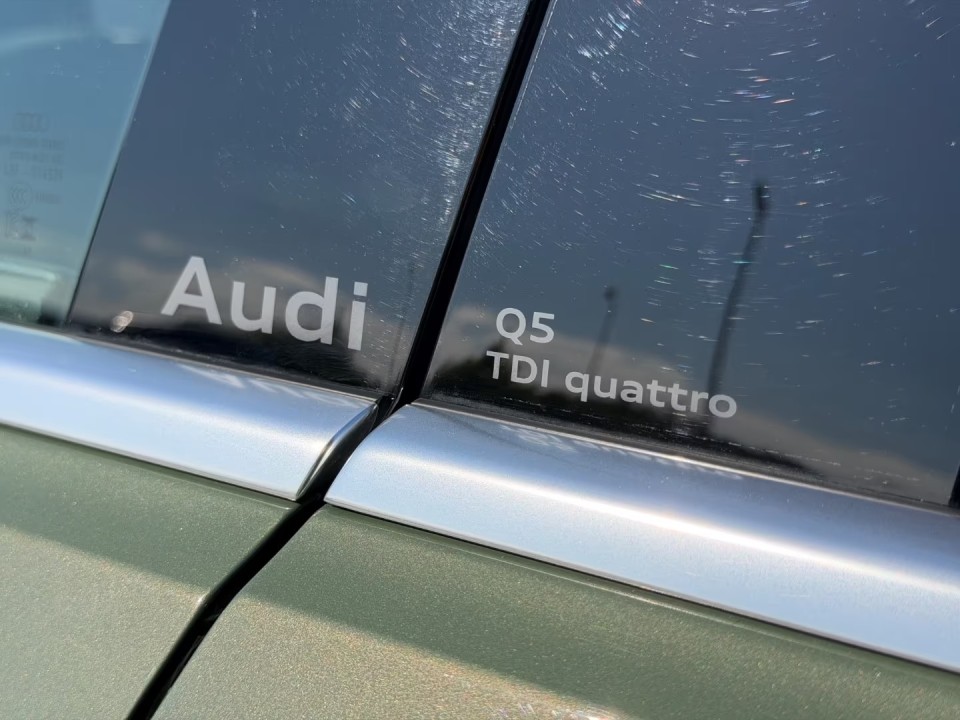 Audi Q5 40TDI quattro S tronic S-Line - foto 33