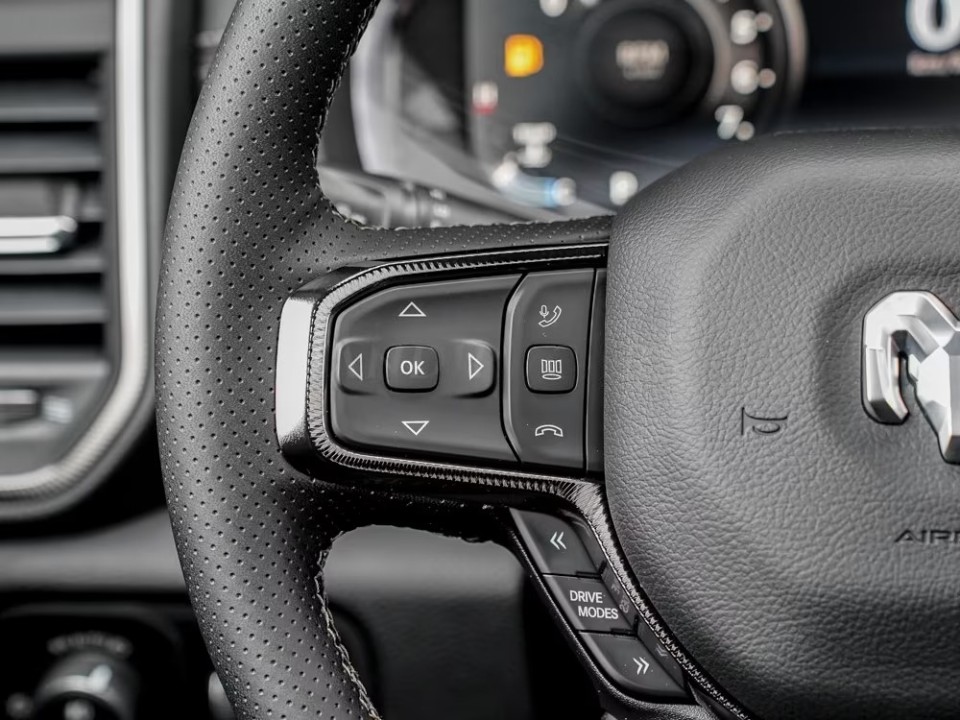 Dodge RAM Sport Night - foto 18