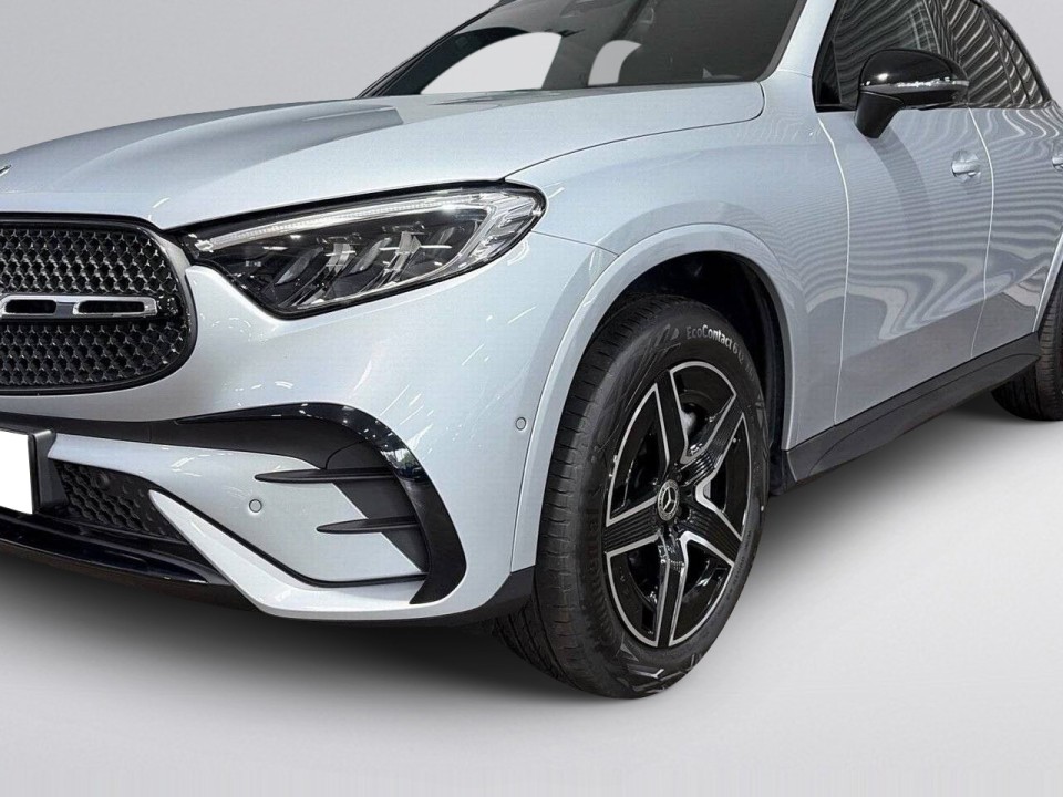 Mercedes-Benz GLC 300e 4MATIC AMG Line - foto 12