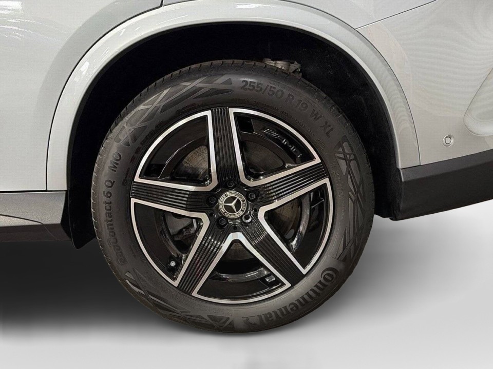 Mercedes-Benz GLC 300e 4MATIC AMG Line - foto 13