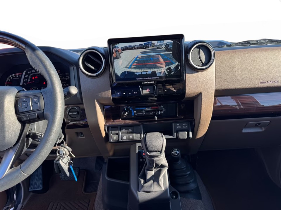 Toyota Land Cruiser GDJ 76 LX+ - foto 10