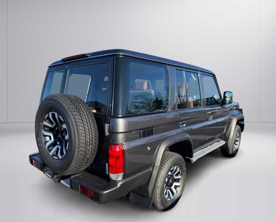 Toyota Land Cruiser GDJ 76 LX+ (2)