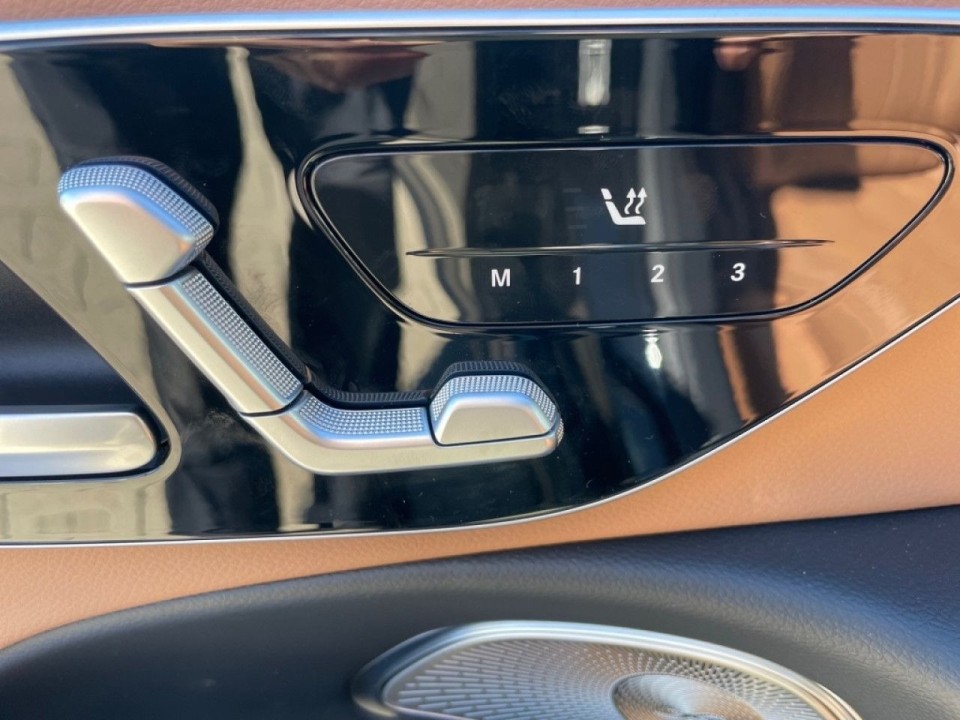 Mercedes-Benz E 400e 4MATIC - foto 18