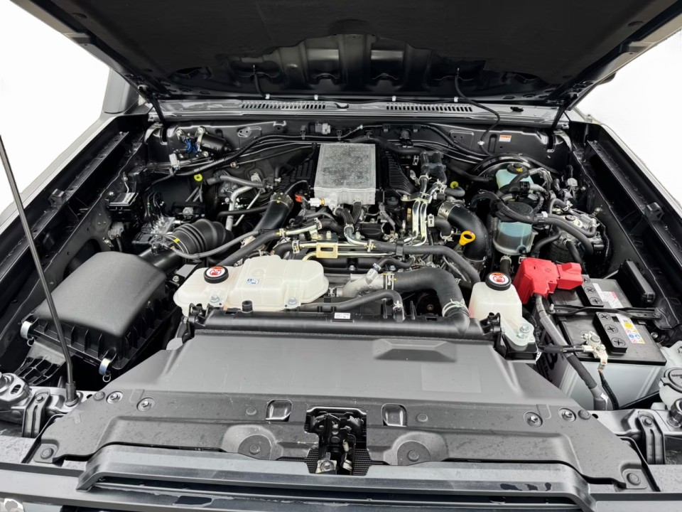 Toyota Land Cruiser GDJ 76 LX - foto 17