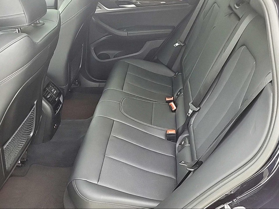 BMW X4 xDrive20i M-Sport - foto 10