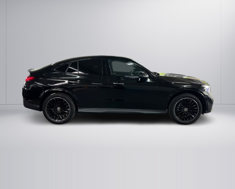 Mercedes-Benz GLC Coupé 300d 4MATIC AMG Line (3)