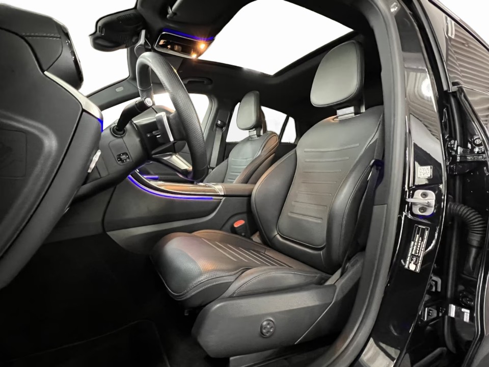 Mercedes-Benz GLC Coupé 300d 4MATIC AMG Line - foto 14