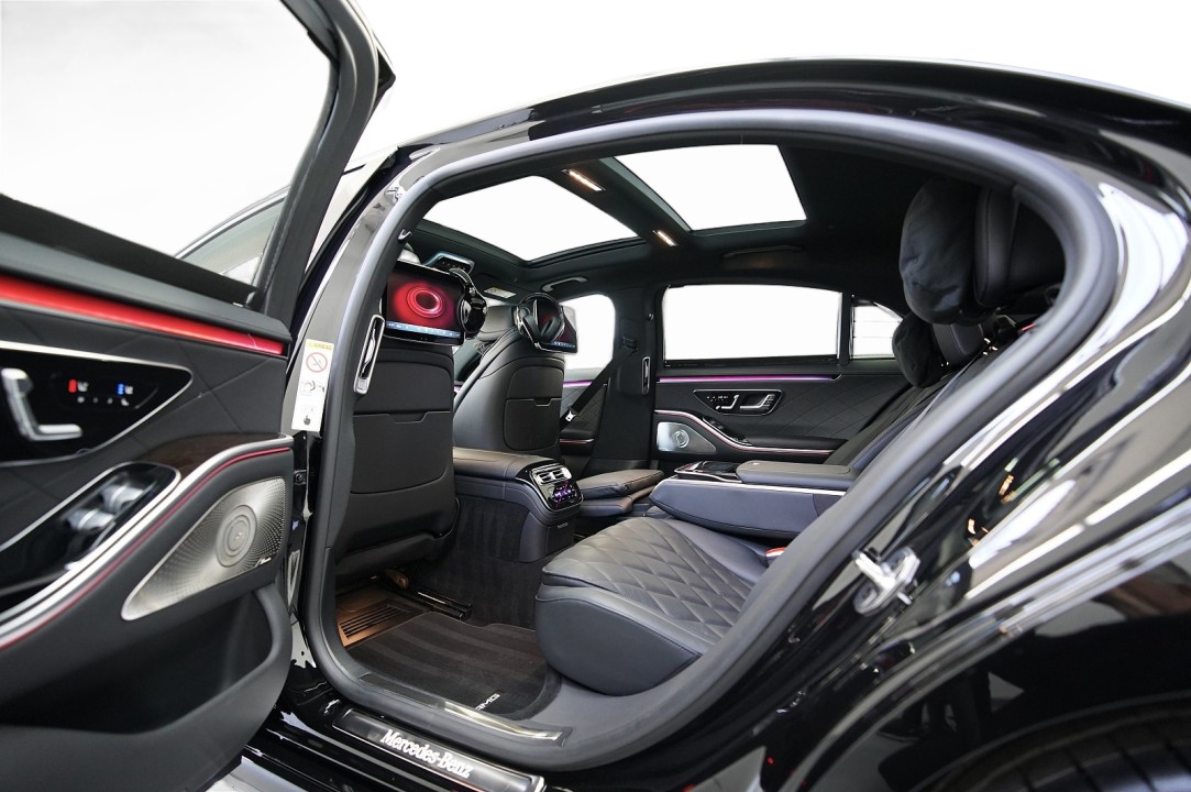 Mercedes-Benz S 450 4MATIC AMG Line - foto 8