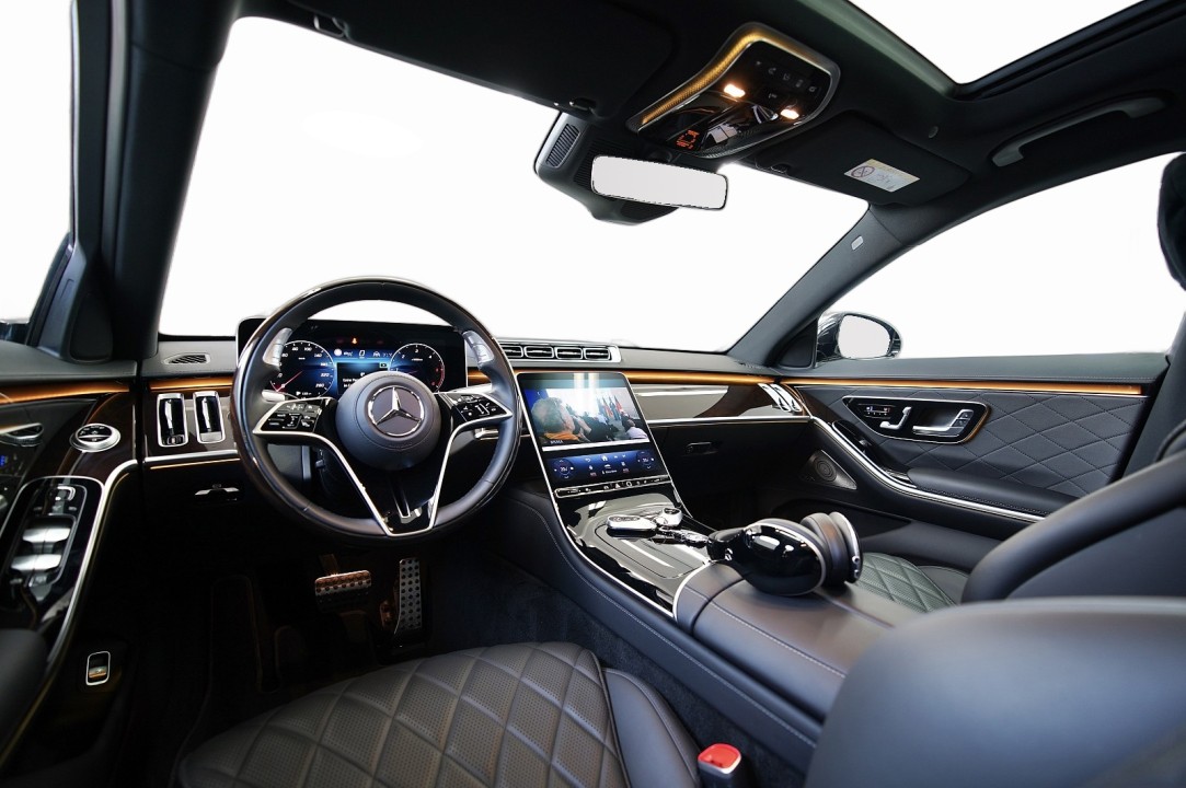 Mercedes-Benz S 450 4MATIC AMG Line - foto 7