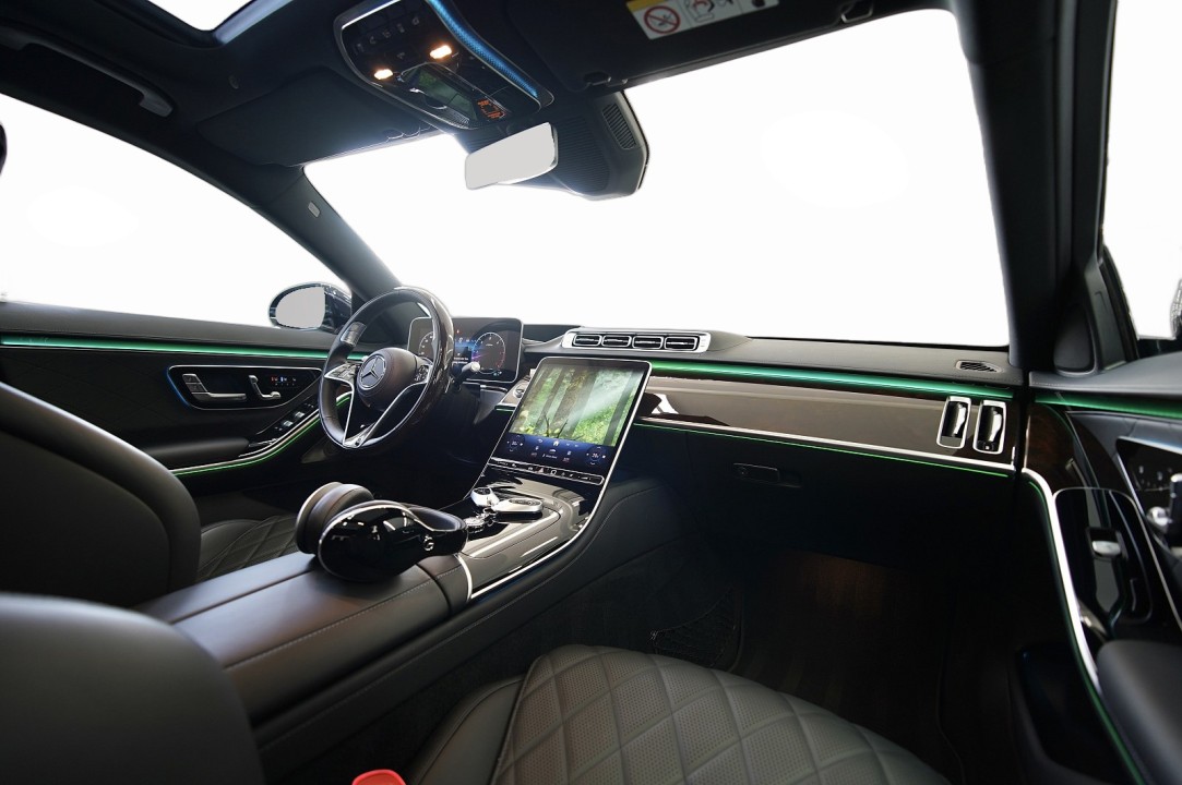 Mercedes-Benz S 450 4MATIC AMG Line - foto 18