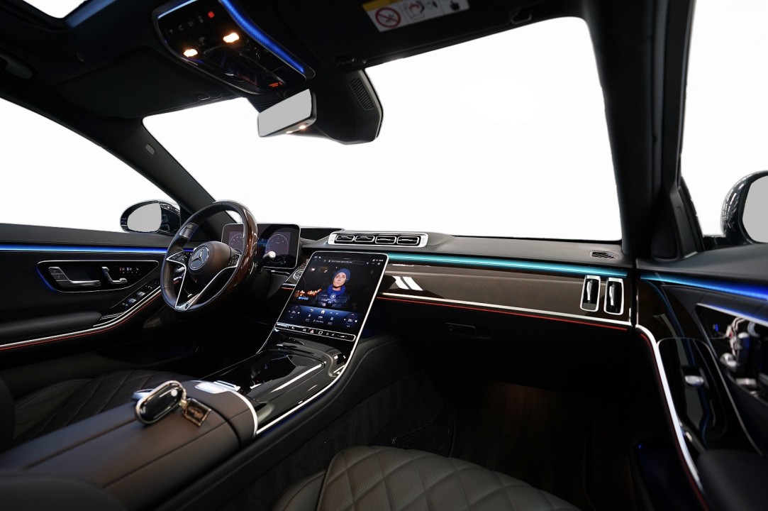 Mercedes-Benz S 450 4MATIC AMG Line - foto 19