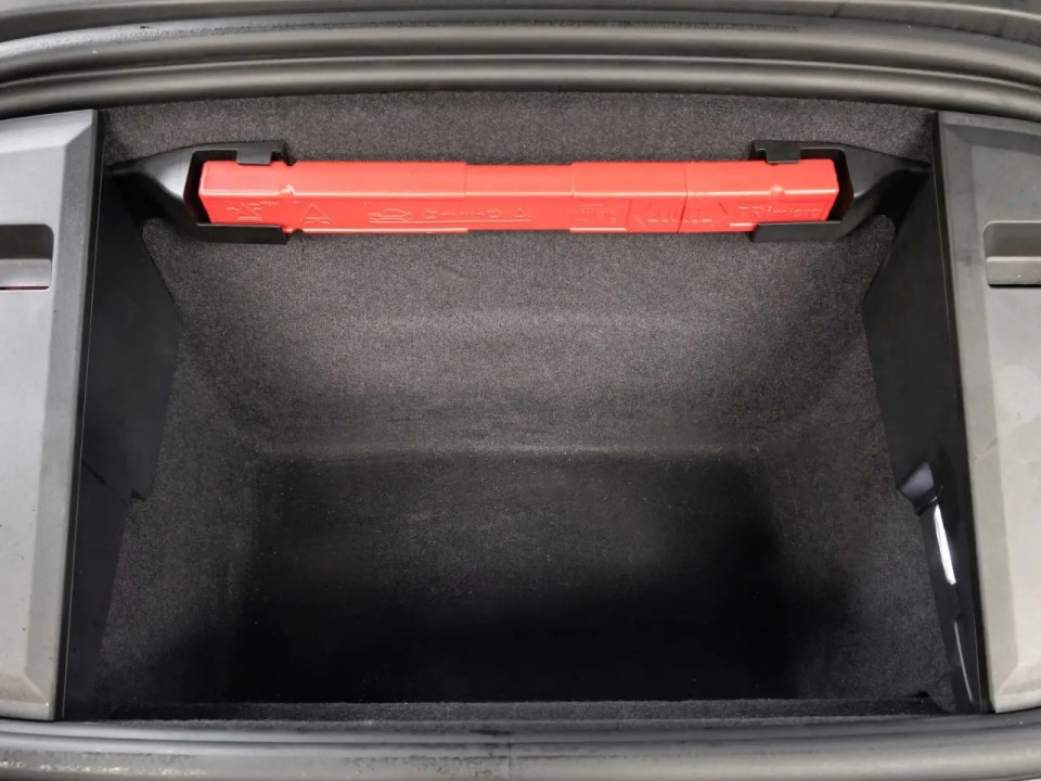 Porsche Taycan 4S - foto 24