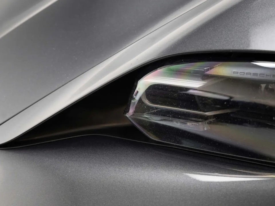 Porsche Taycan 4S - foto 28