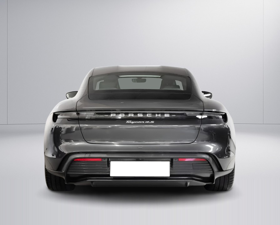 Porsche Taycan 4S (4)