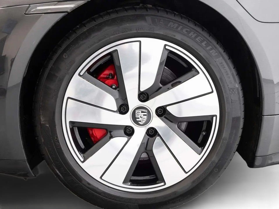 Porsche Taycan 4S - foto 31