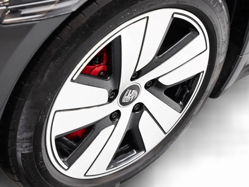 Porsche Taycan 4S - foto 30