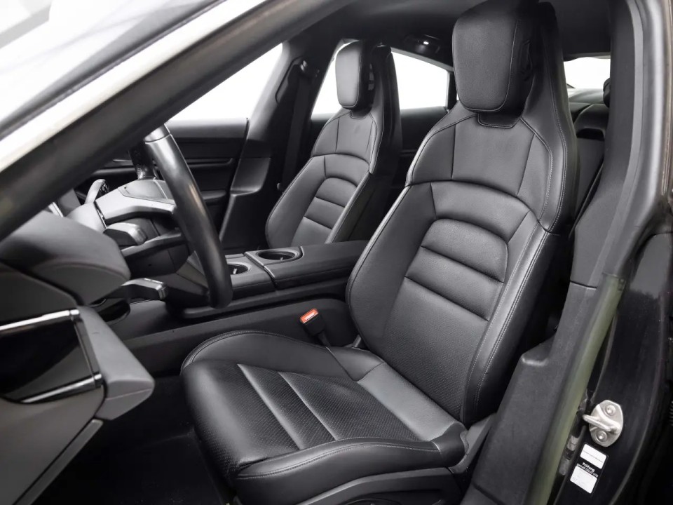 Porsche Taycan 4S - foto 13