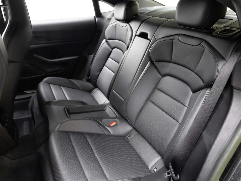 Porsche Taycan 4S - foto 19