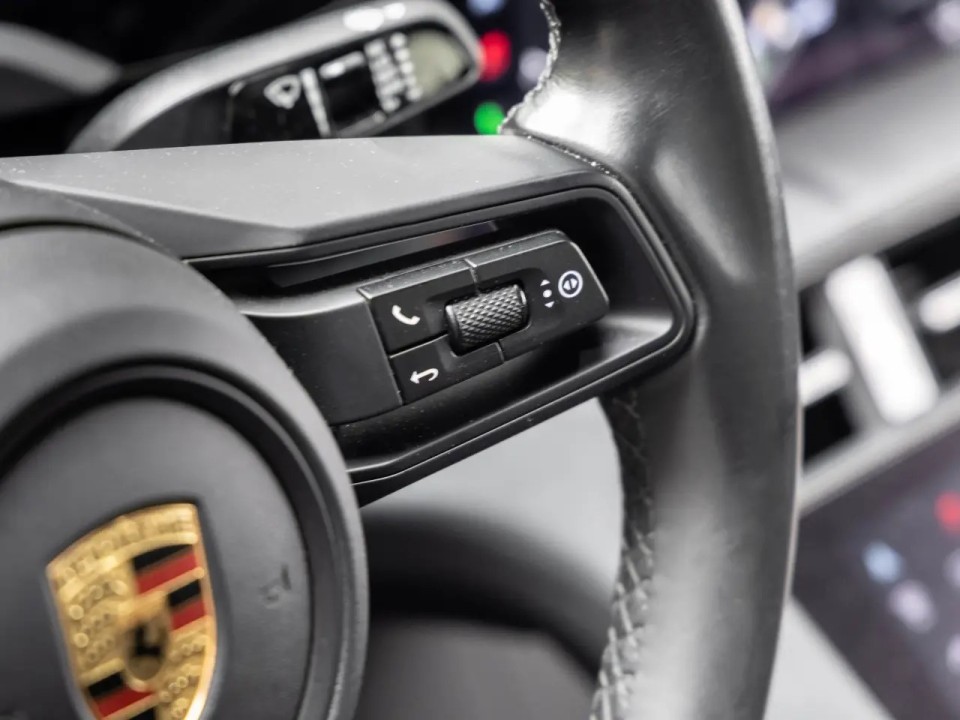 Porsche Taycan 4S - foto 15