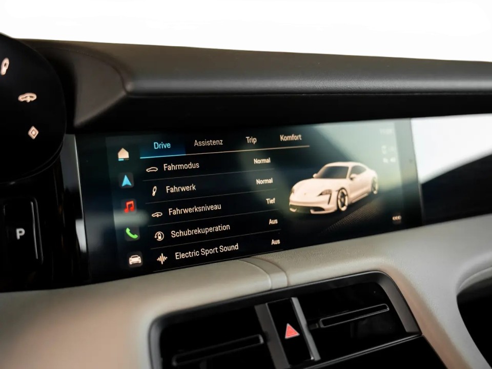Porsche Taycan - foto 14