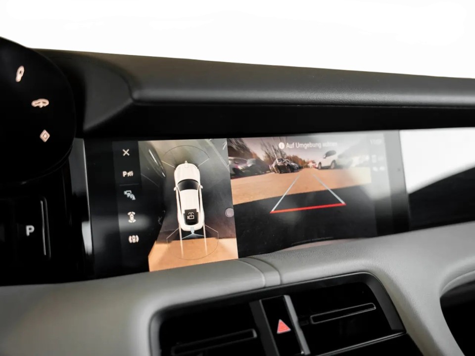Porsche Taycan - foto 15
