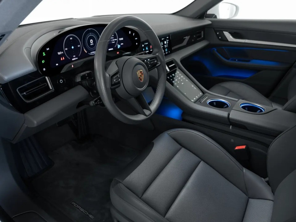 Porsche Taycan - foto 8