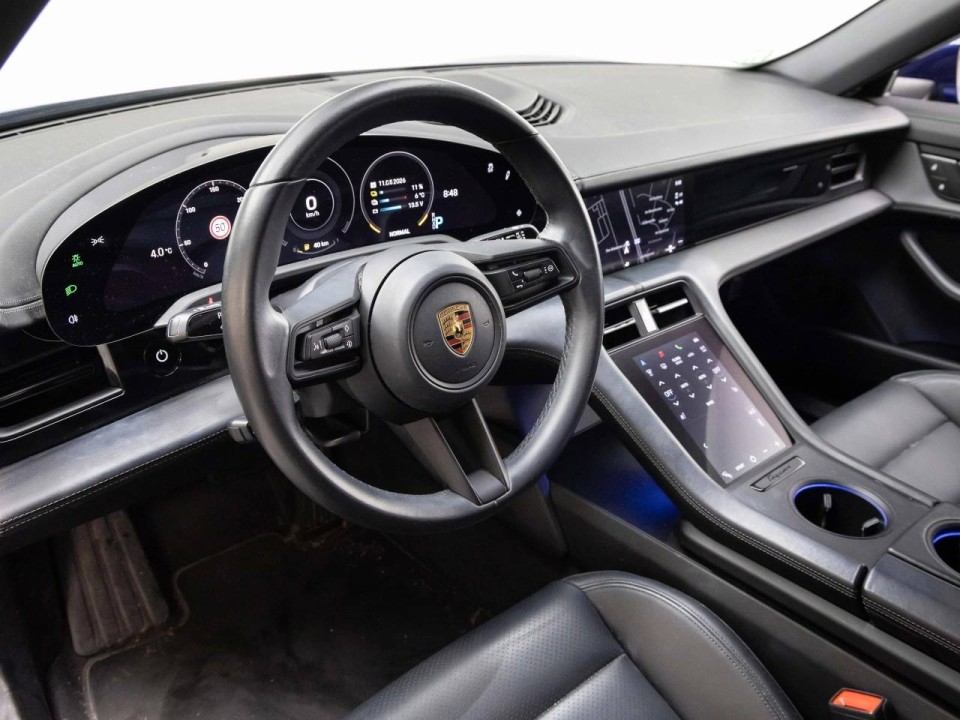 Porsche Taycan - foto 9