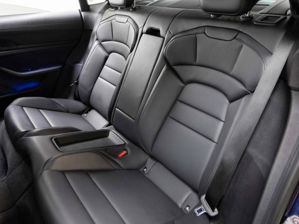 Porsche Taycan - foto 11
