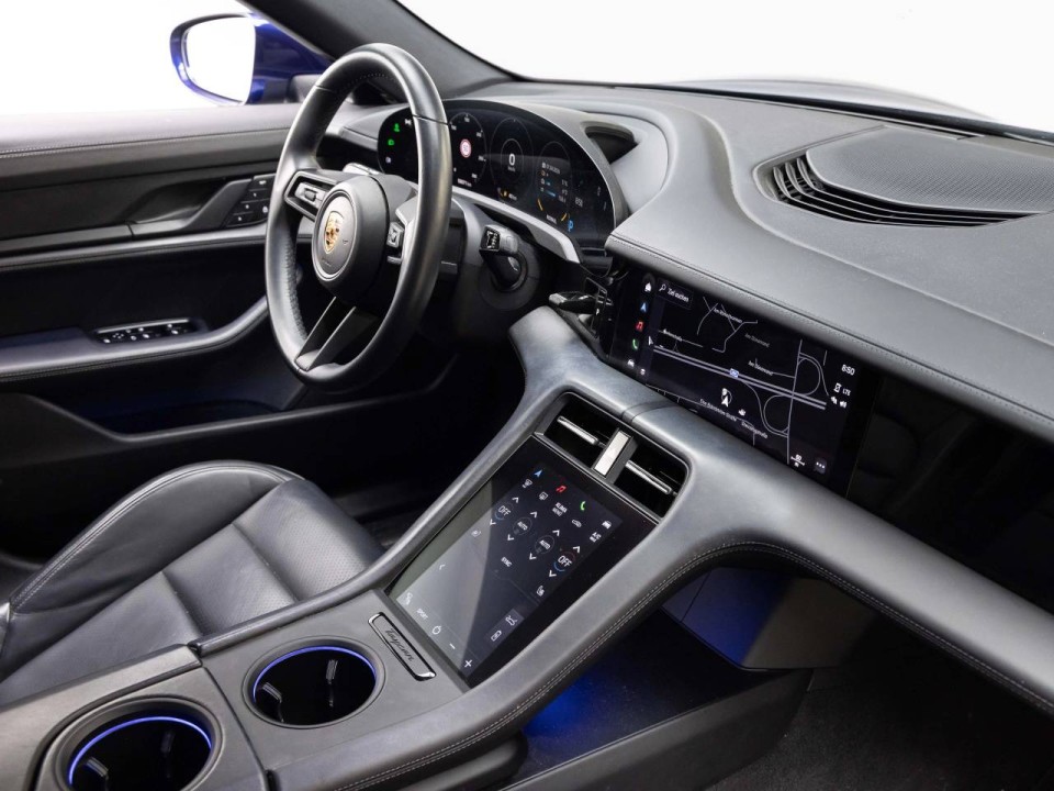 Porsche Taycan - foto 13