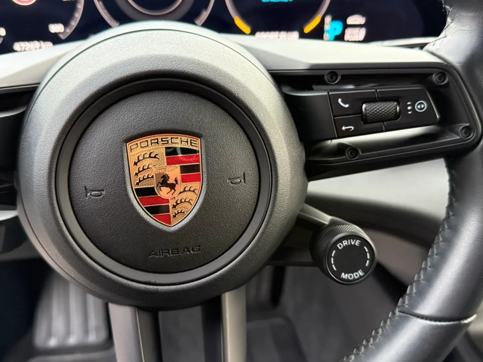 Porsche Taycan 4 Cross Turismo - foto 12