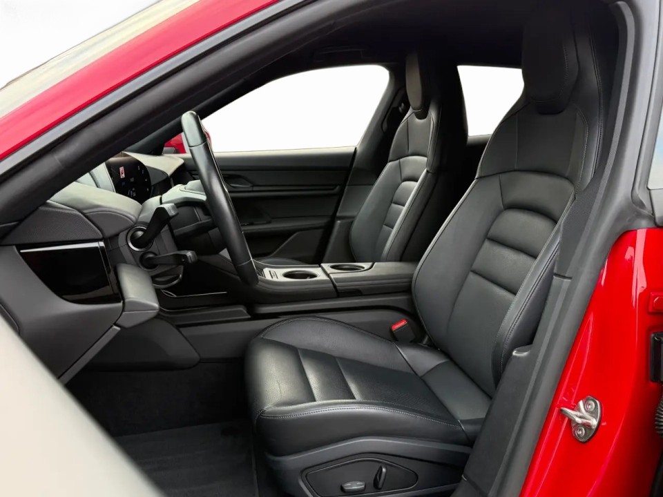 Porsche Taycan 4 Cross Turismo - foto 11