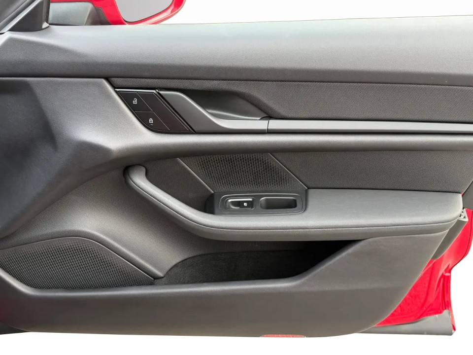 Porsche Taycan 4 Cross Turismo - foto 30