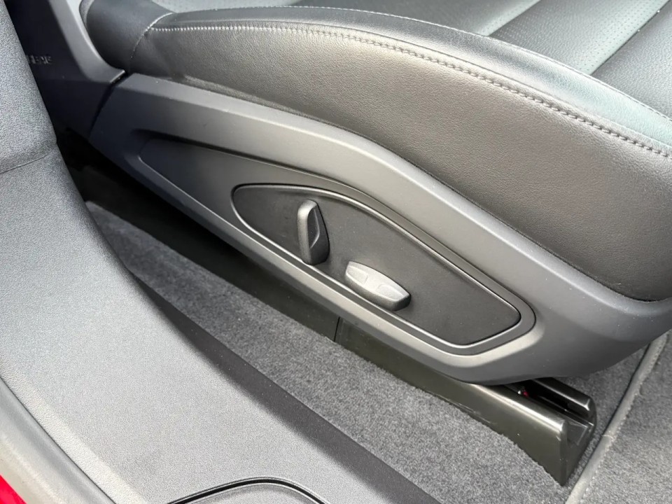 Porsche Taycan 4 Cross Turismo - foto 33