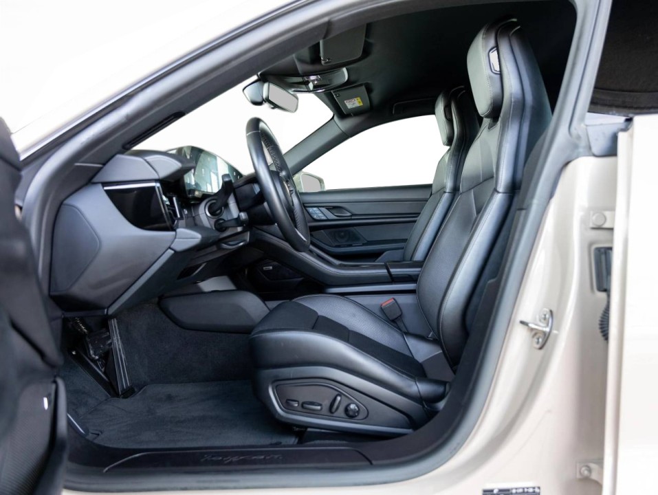 Porsche Taycan - foto 7