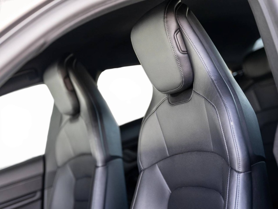 Porsche Taycan - foto 11