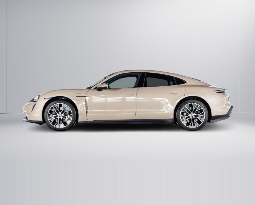 Porsche Taycan (3)