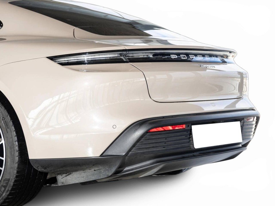Porsche Taycan - foto 33