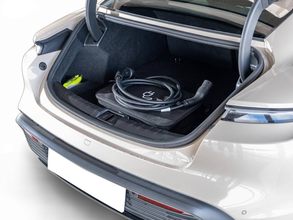 Porsche Taycan - foto 28