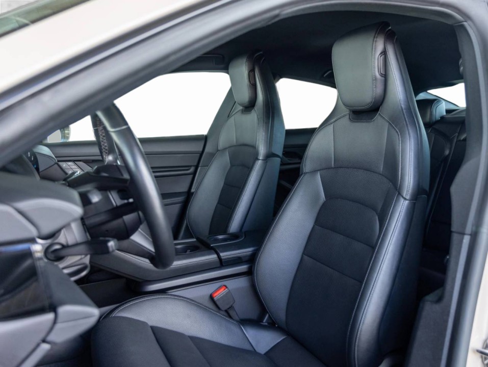 Porsche Taycan - foto 6