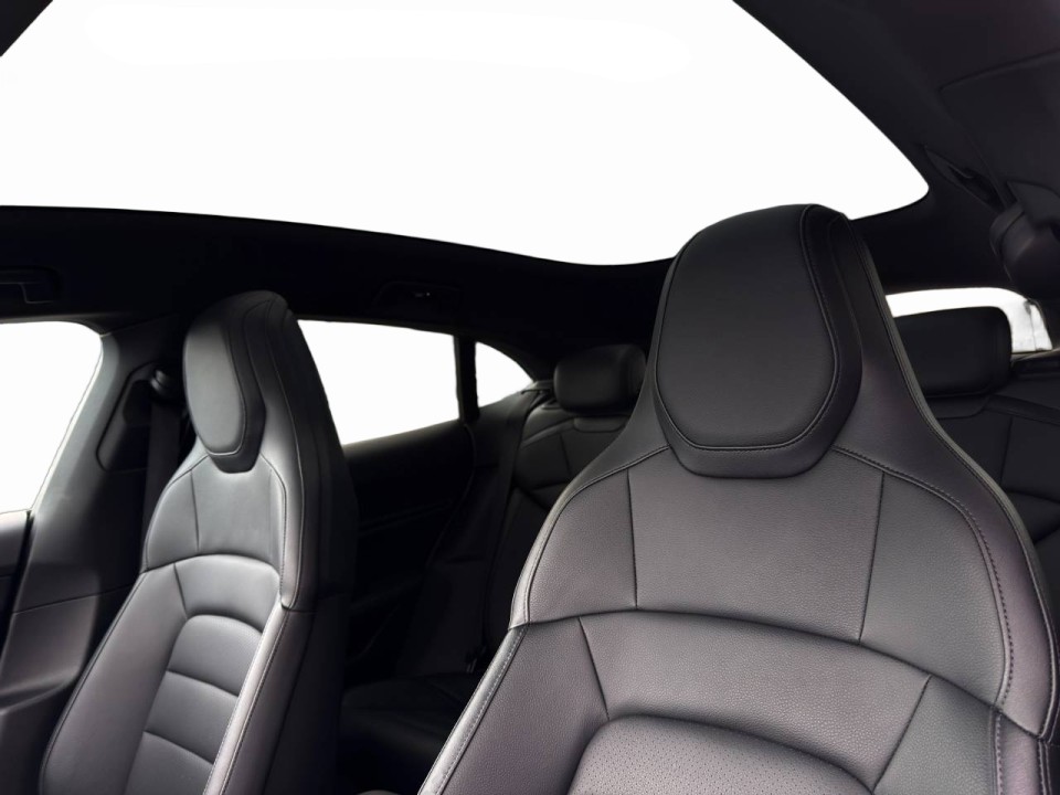 Porsche Taycan Sport Turismo - foto 13