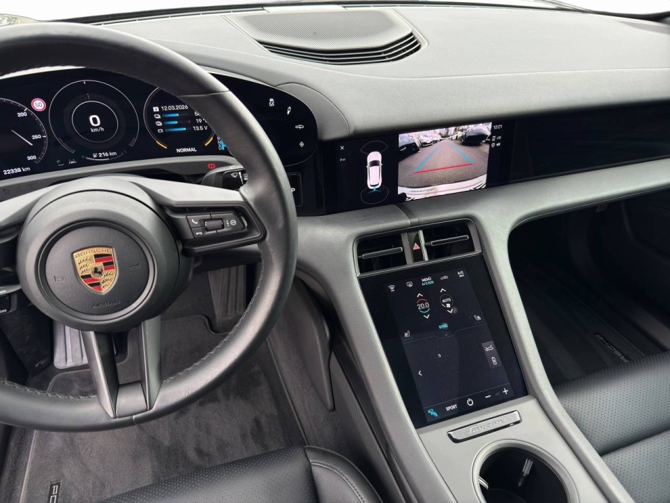 Porsche Taycan Sport Turismo - foto 12