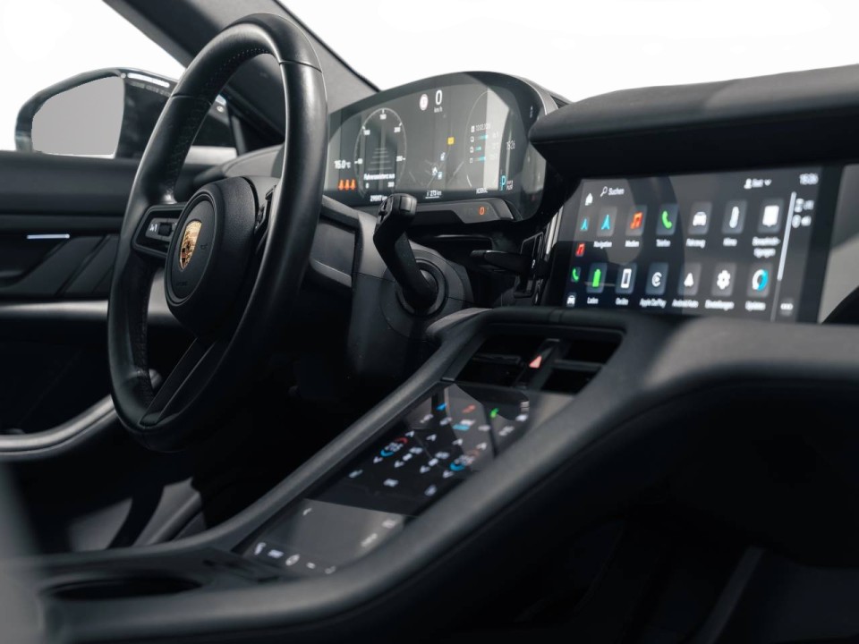 Porsche Taycan Sport Turismo - foto 10