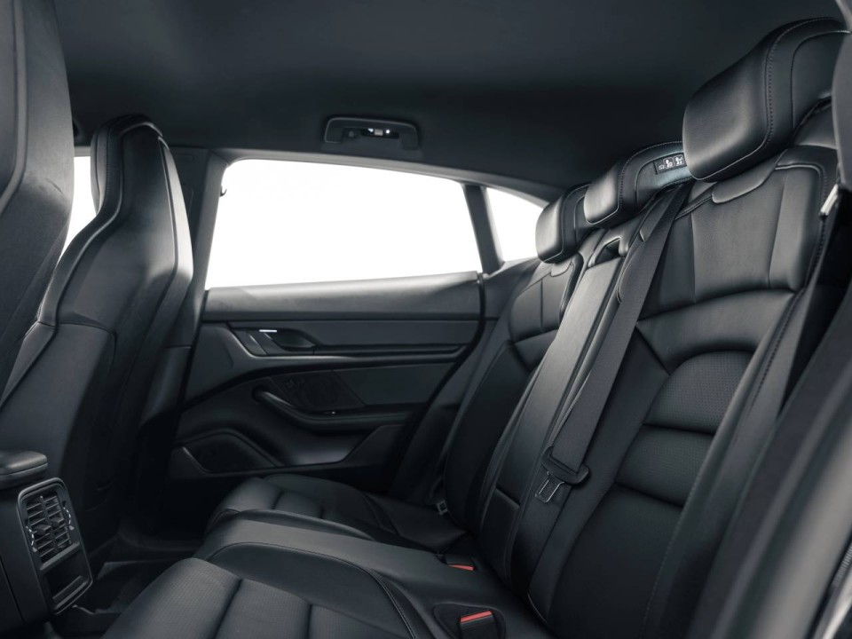 Porsche Taycan Sport Turismo - foto 8
